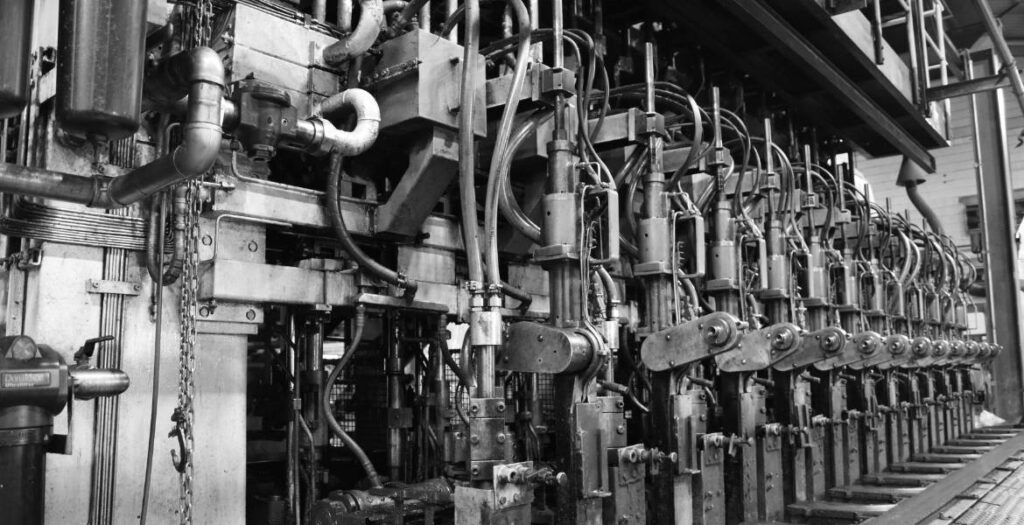 Precision machining tolerances verification using coordinate measuring machine for aerospace components